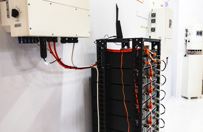 Instalare baterii fotovoltaice LiFePO4